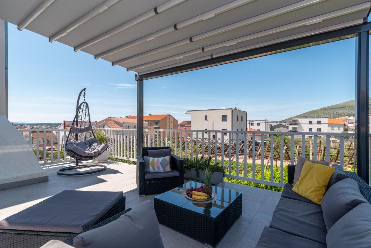 Apartmani Ville Vengo Трогир Екстериор снимка