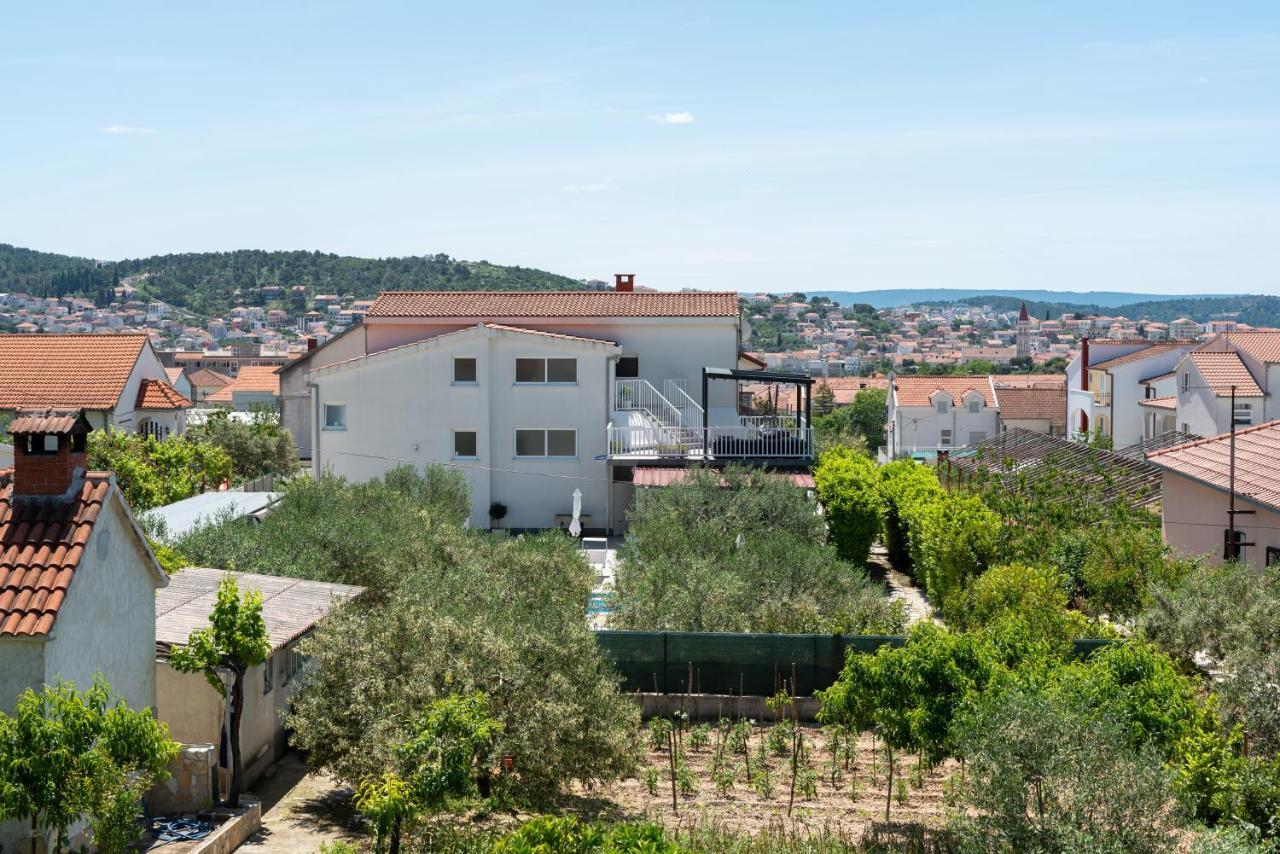 Apartmani Ville Vengo Трогир Екстериор снимка