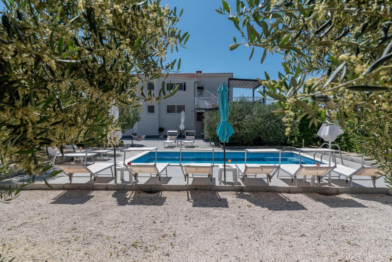 Apartmani Ville Vengo Трогир Екстериор снимка