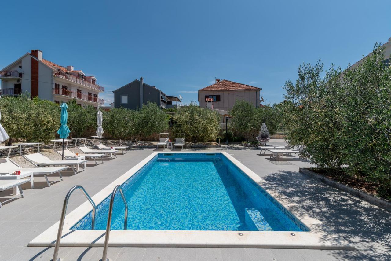 Apartmani Ville Vengo Трогир Екстериор снимка
