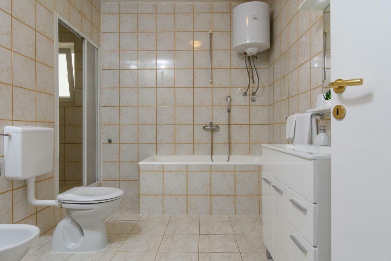 Apartmani Ville Vengo Трогир Екстериор снимка